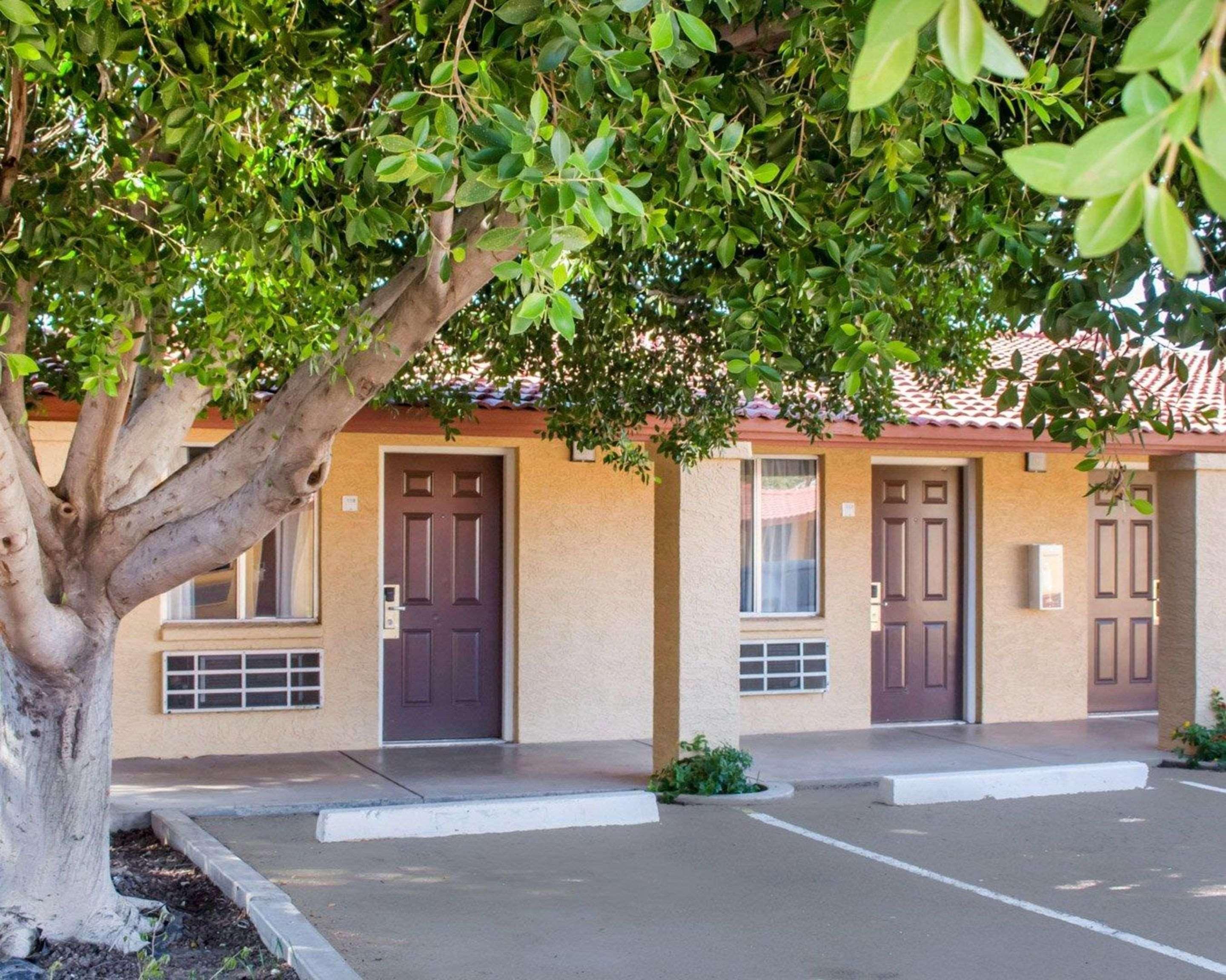 Rodeway Inn Old Town Scottsdale Ngoại thất bức ảnh